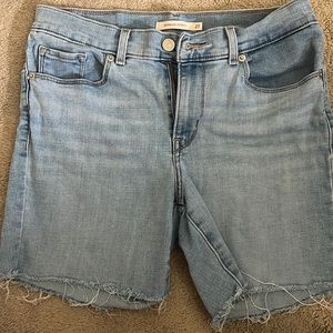 Levi’s Bermuda Shorts